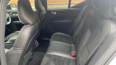 Volvo Xc40 2.0 T5 R DESIGN 5dr AWD Geartronic Petrol Estate